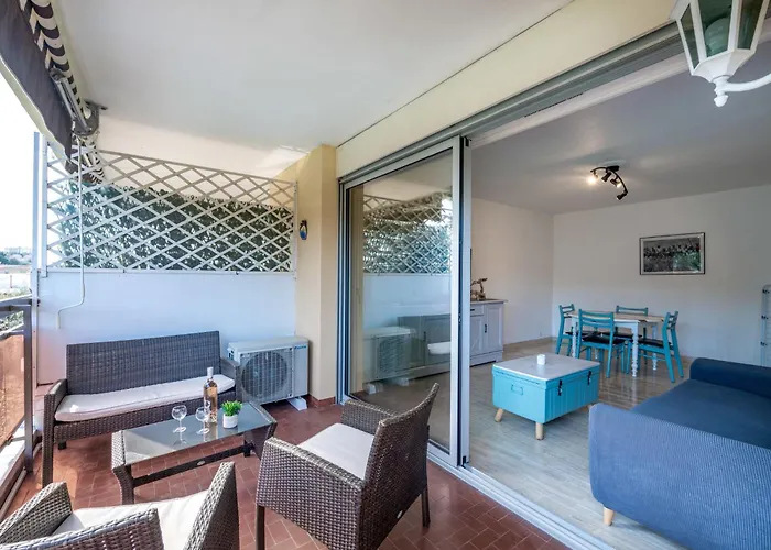 Les Cyclades By Interhome Appartement Antibes